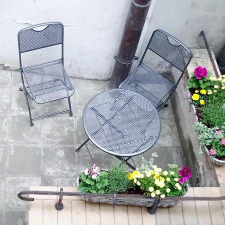 Hostel Red Nose With Self-check In