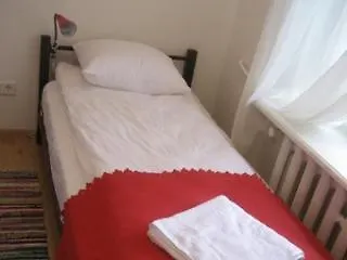 Hostel Red Nose With Self-check In *