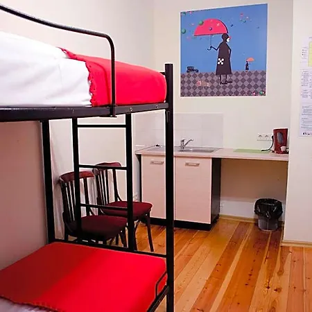 Red Nose With Self-check In Hostal *