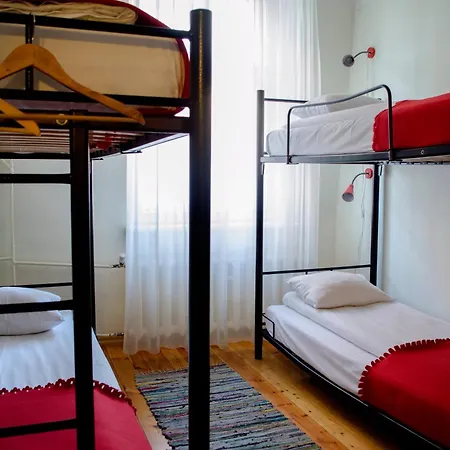 Hostel Red Nose With Self-check In Riga