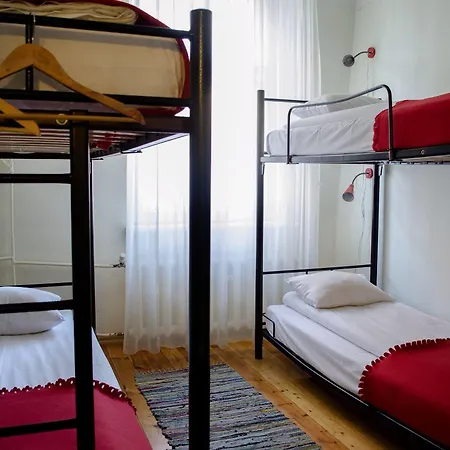 Hostel Red Nose With Self-check In Riga
