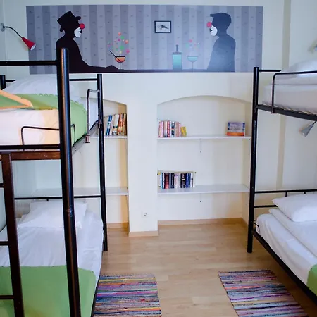 호스텔 Red Nose With Self-check In *