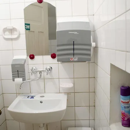Red Nose With Self-check In Hostel