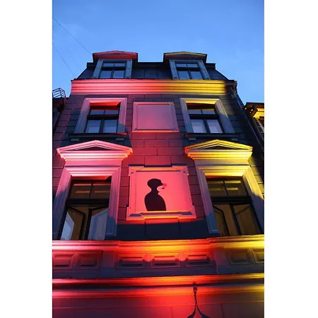 Red Nose With Self-check In Hostel