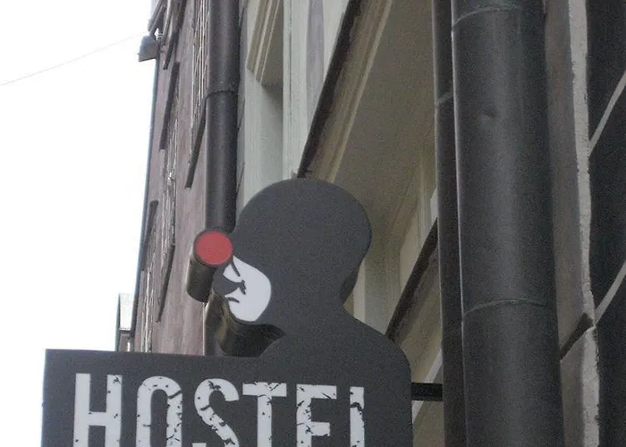 Red Nose With Self-check In ホステル