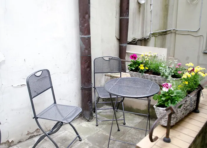 Red Nose With Self-check In * リガ