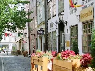 Hostal Red Nose With Self-check In