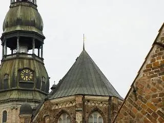 Red Nose With Self-check In