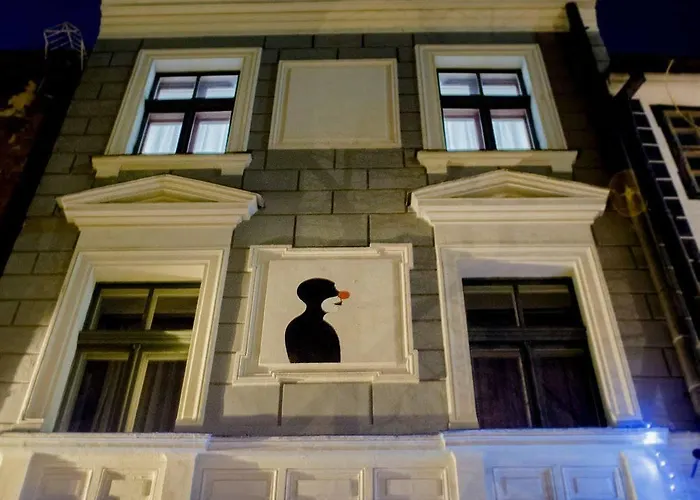 Hostal Red Nose With Self-check In